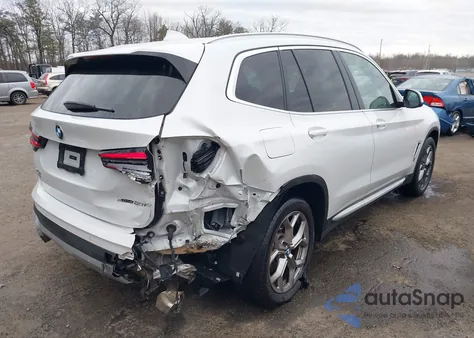 2024 BMW X3 xDrive30I z USA, uszkodzony, nr VIN 5UX53DP09R9V02202